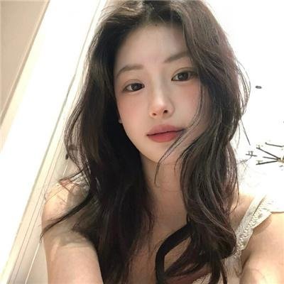 班上的女同学,我全部都喜欢